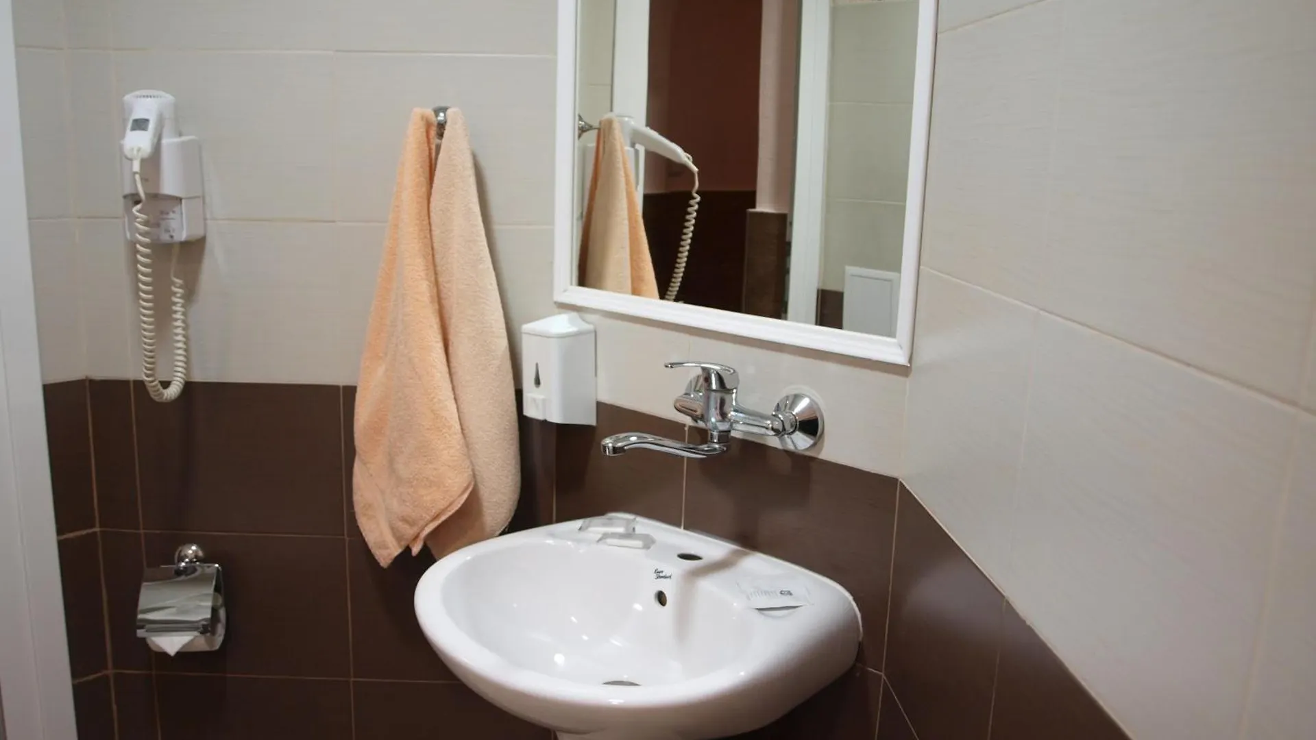 Paralax Hotel Варна